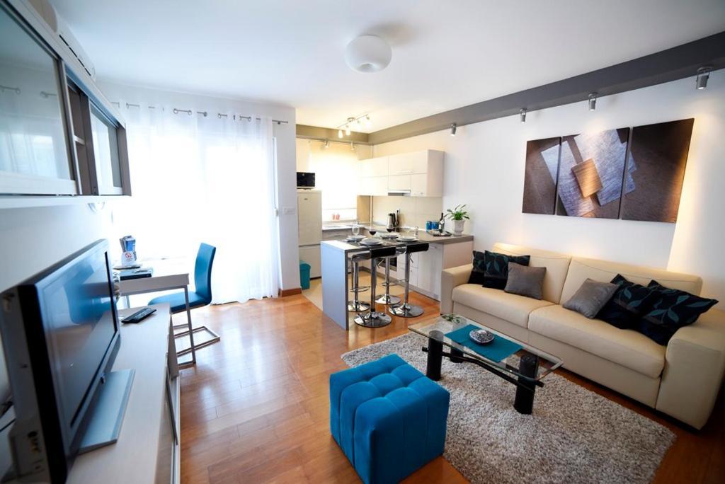 1 * Zagreb