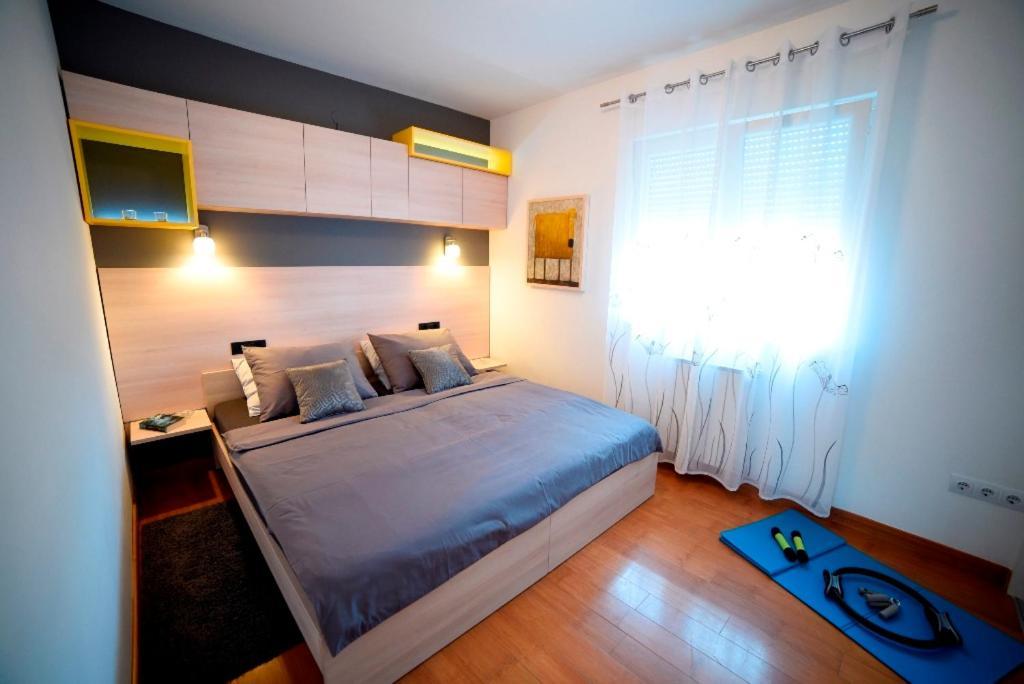 1 Apartment